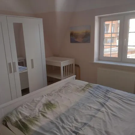 Rust Op De Kust - 10 Pers - 4 Slpk - 2 Badk * Middelkerke